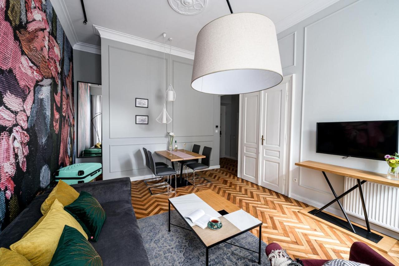 Arts - Old Town Apartament